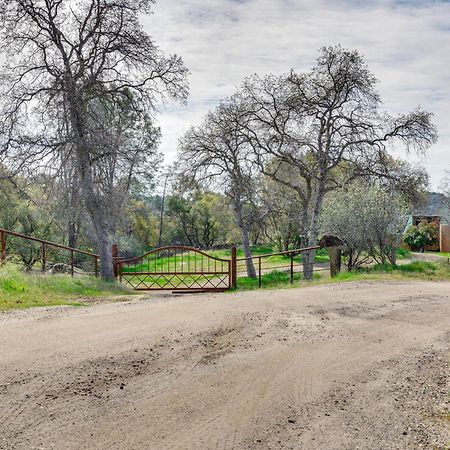 Auberry Home In Sierra National Forest With Fire Pit Exterior photo