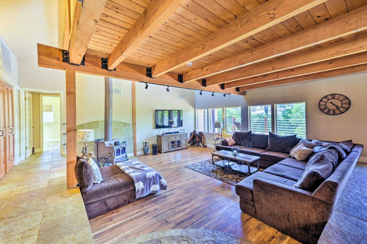 Auberry Home In Sierra National Forest With Fire Pit Exterior photo