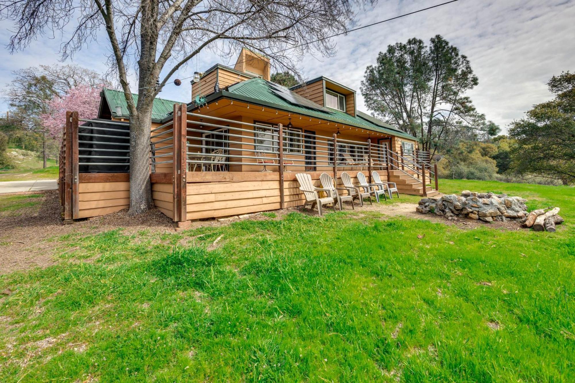 Auberry Home In Sierra National Forest With Fire Pit Exterior photo