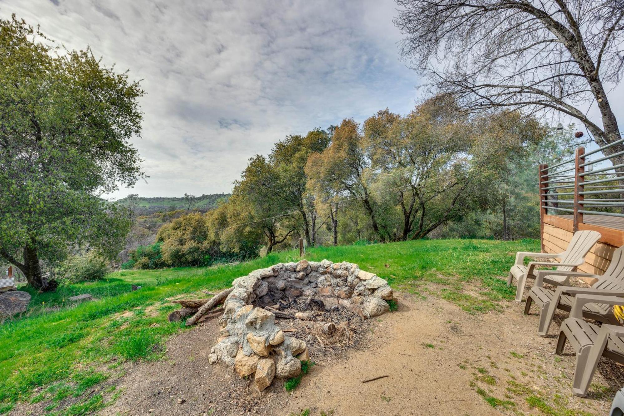 Auberry Home In Sierra National Forest With Fire Pit Exterior photo